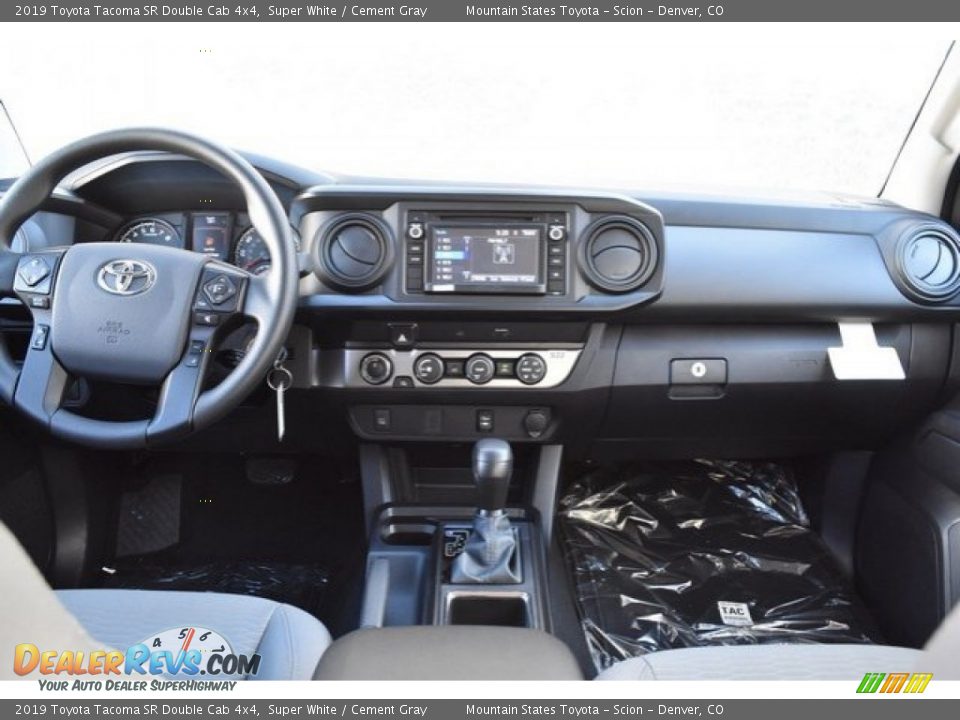 2019 Toyota Tacoma SR Double Cab 4x4 Super White / Cement Gray Photo #8