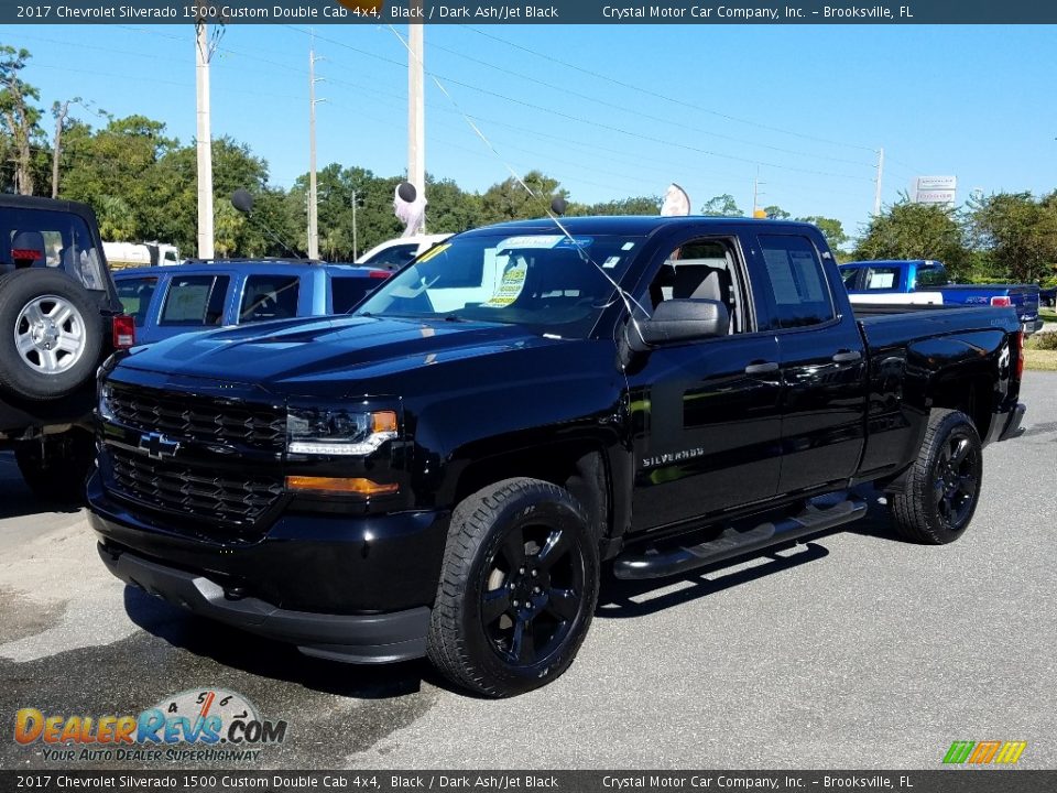 2017 Chevrolet Silverado 1500 Custom Double Cab 4x4 Black / Dark Ash/Jet Black Photo #1