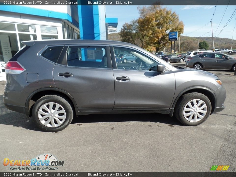 2016 Nissan Rogue S AWD Gun Metallic / Charcoal Photo #10