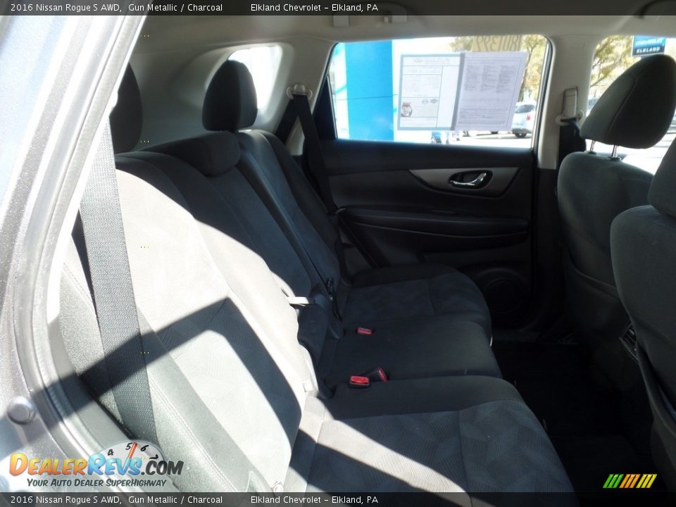 2016 Nissan Rogue S AWD Gun Metallic / Charcoal Photo #14