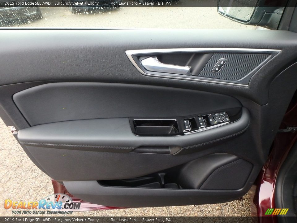 Door Panel of 2019 Ford Edge SEL AWD Photo #14