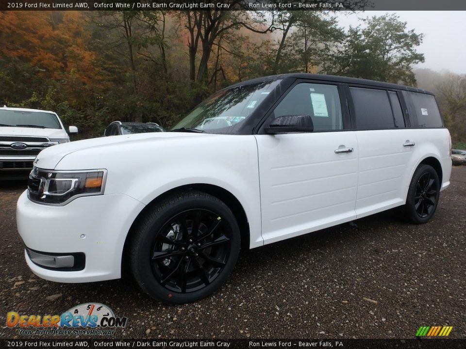 Front 3/4 View of 2019 Ford Flex Limited AWD Photo #7