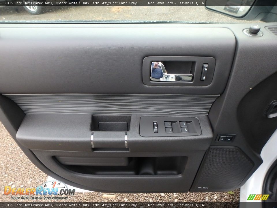 Door Panel of 2019 Ford Flex Limited AWD Photo #15