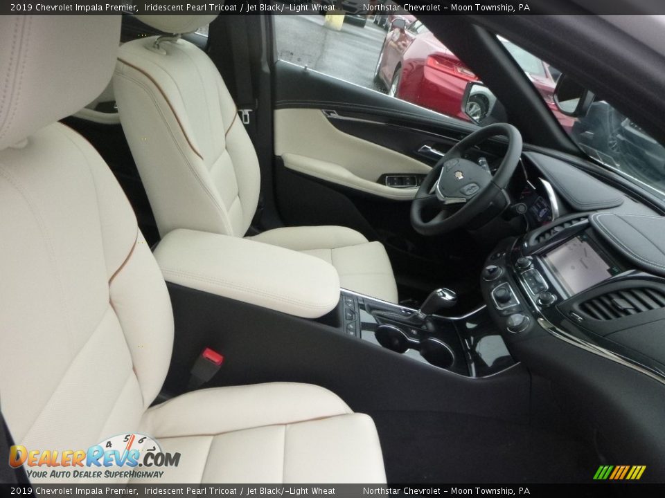 Front Seat of 2019 Chevrolet Impala Premier Photo #10