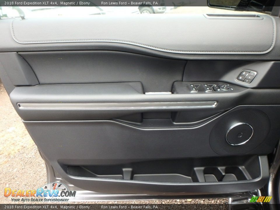 Door Panel of 2018 Ford Expedition XLT 4x4 Photo #15