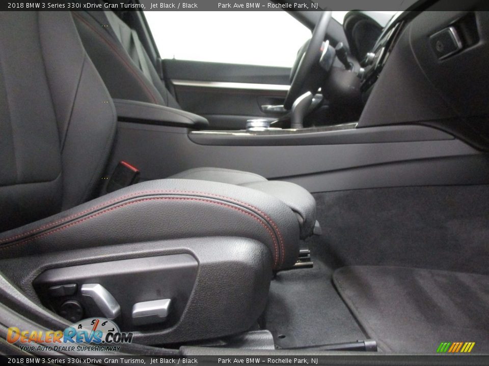 2018 BMW 3 Series 330i xDrive Gran Turismo Jet Black / Black Photo #18