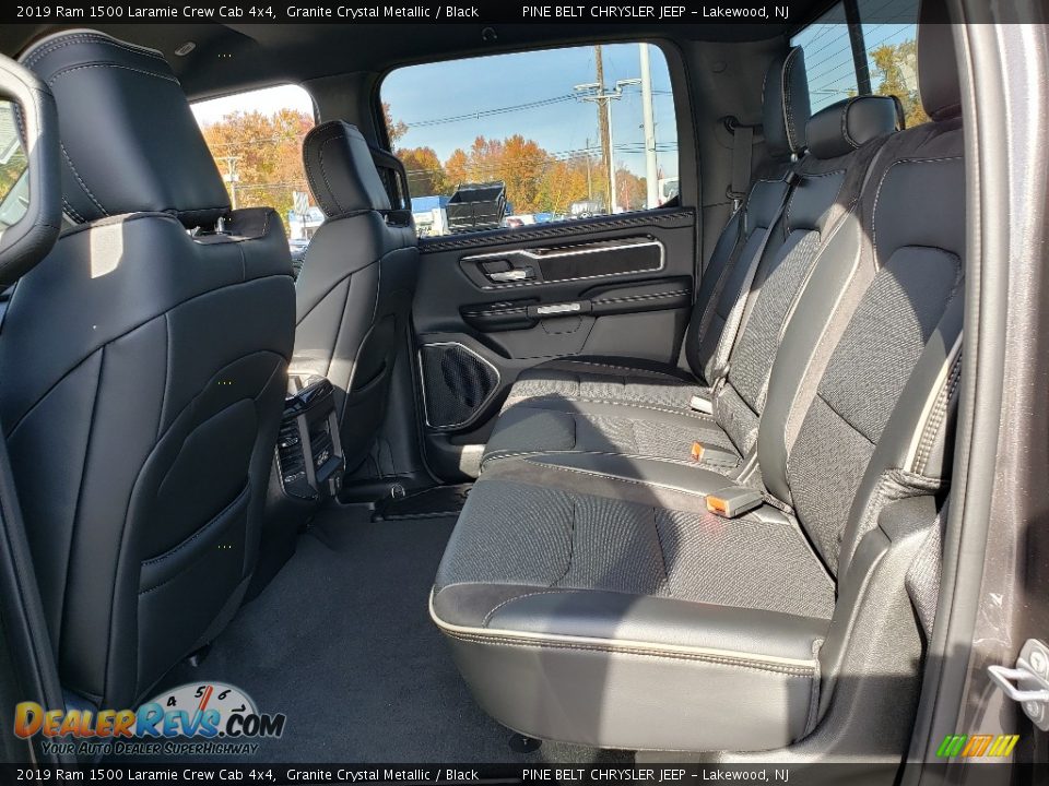 2019 Ram 1500 Laramie Crew Cab 4x4 Granite Crystal Metallic / Black Photo #6
