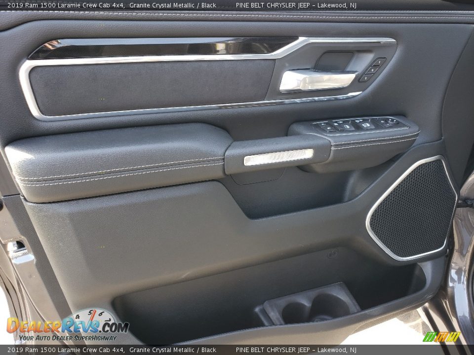 2019 Ram 1500 Laramie Crew Cab 4x4 Granite Crystal Metallic / Black Photo #8