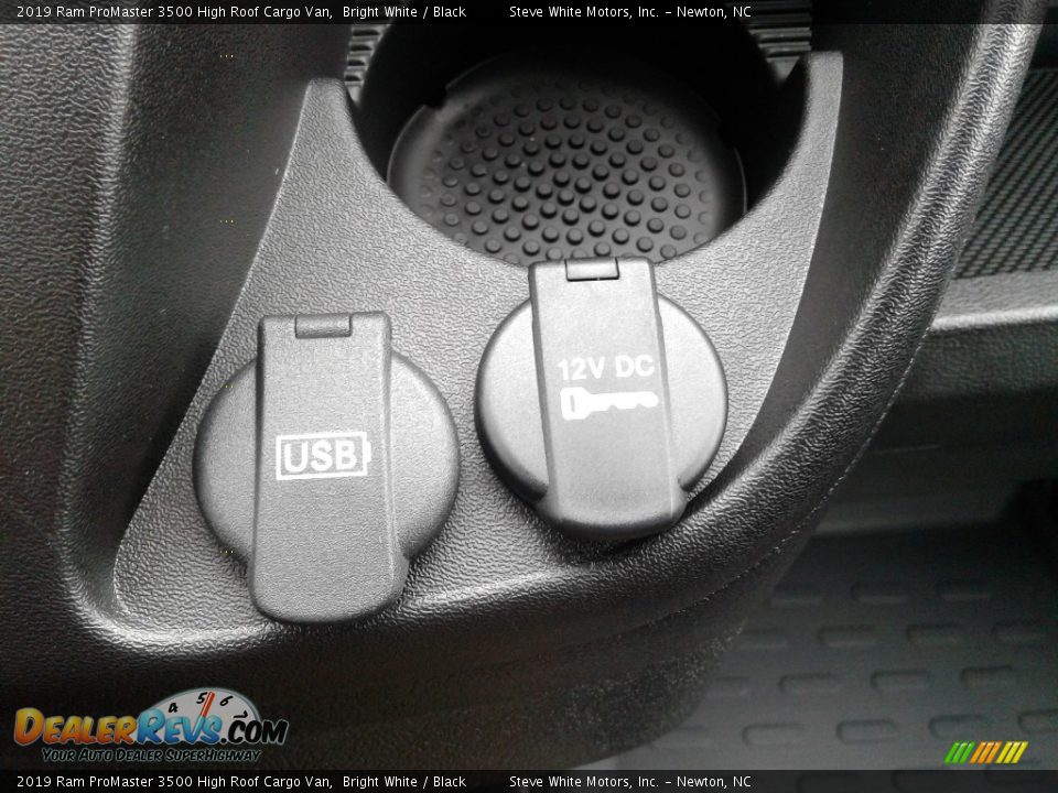 2019 Ram ProMaster 3500 High Roof Cargo Van Bright White / Black Photo #22