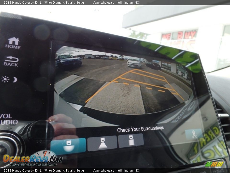 2018 Honda Odyssey EX-L White Diamond Pearl / Beige Photo #18