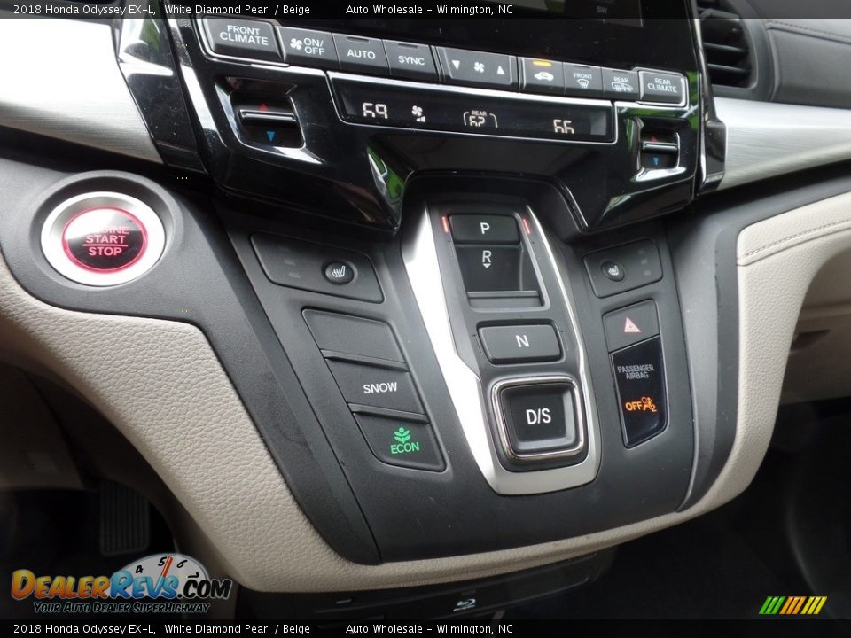 2018 Honda Odyssey EX-L White Diamond Pearl / Beige Photo #19