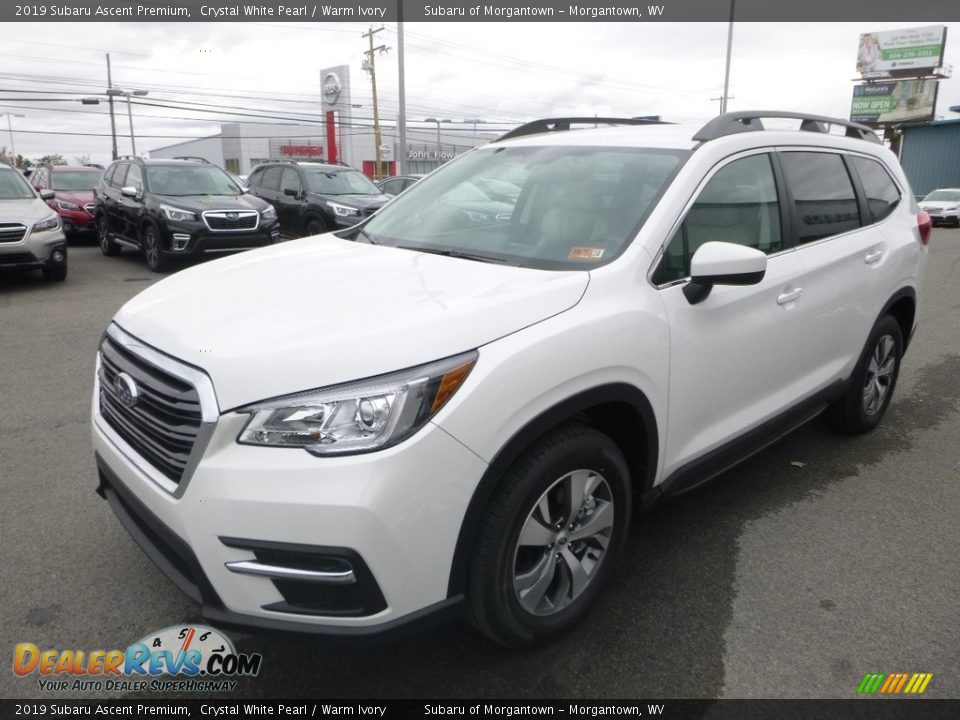 Front 3/4 View of 2019 Subaru Ascent Premium Photo #8