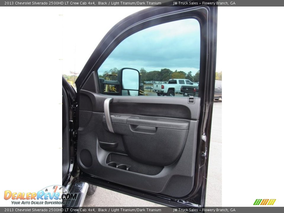 2013 Chevrolet Silverado 2500HD LT Crew Cab 4x4 Black / Light Titanium/Dark Titanium Photo #9