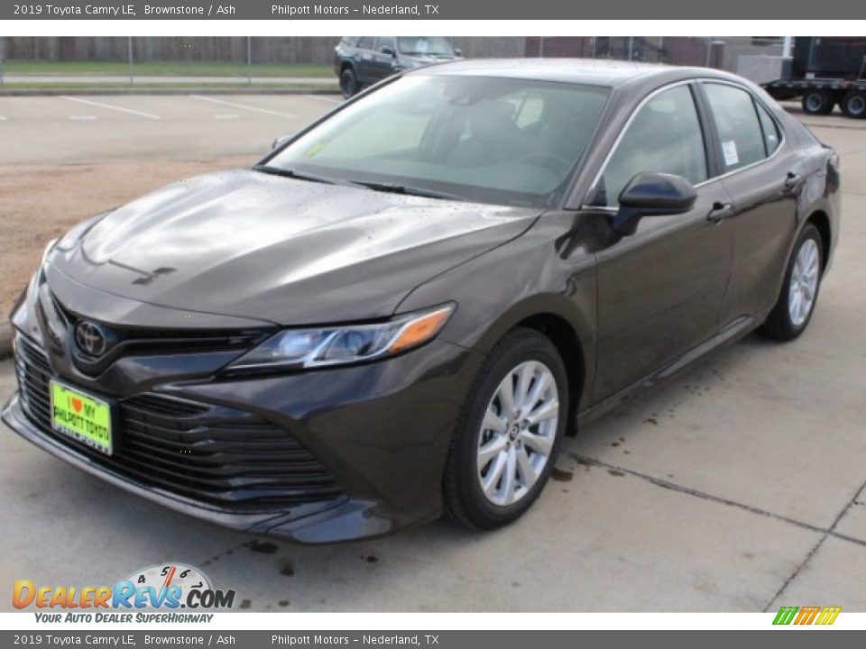 2019 Toyota Camry LE Brownstone / Ash Photo #3