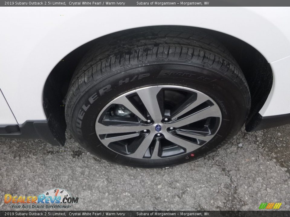 2019 Subaru Outback 2.5i Limited Crystal White Pearl / Warm Ivory Photo #2