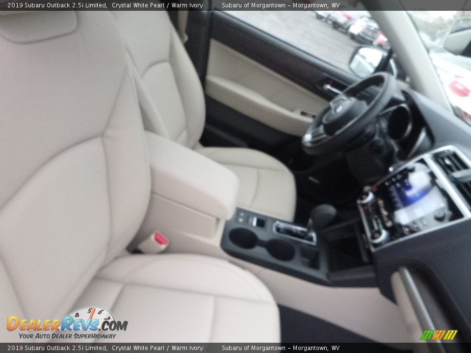 2019 Subaru Outback 2.5i Limited Crystal White Pearl / Warm Ivory Photo #10