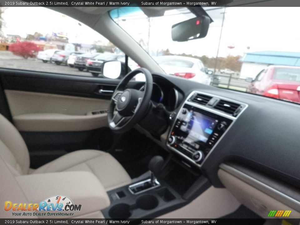 2019 Subaru Outback 2.5i Limited Crystal White Pearl / Warm Ivory Photo #11