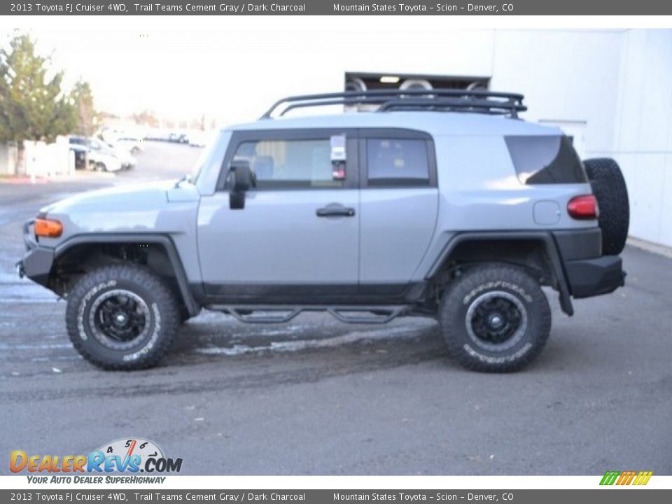 2013 Toyota FJ Cruiser 4WD Trail Teams Cement Gray / Dark Charcoal Photo #3