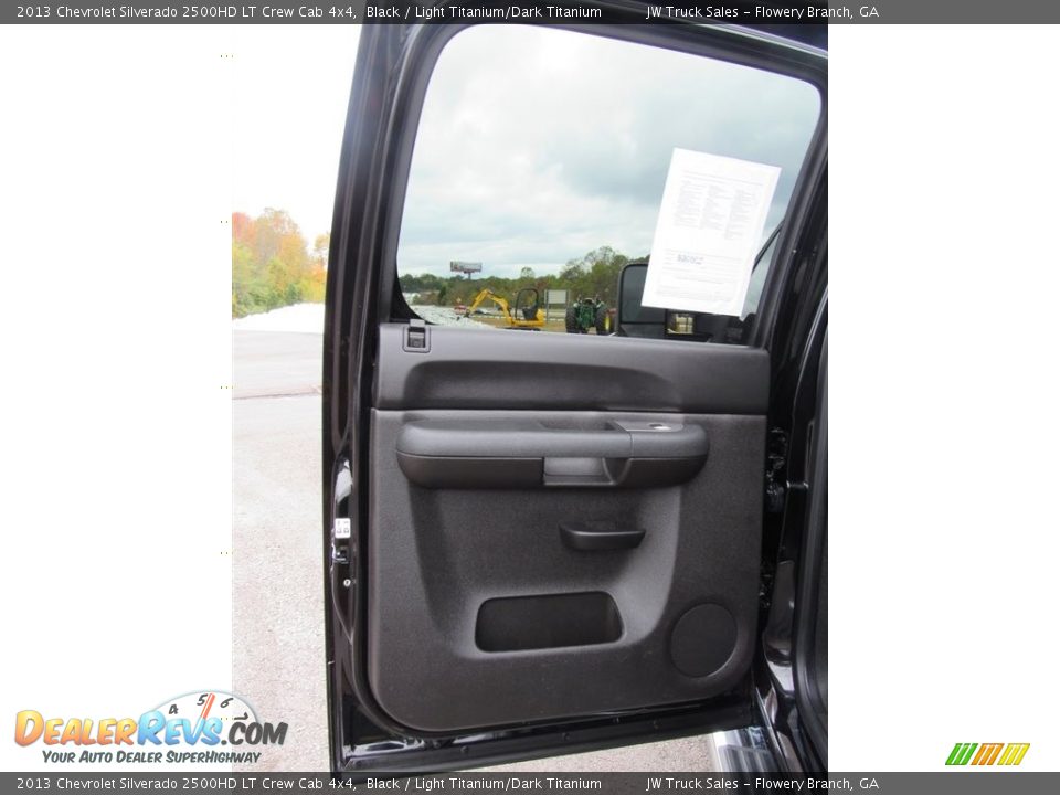 2013 Chevrolet Silverado 2500HD LT Crew Cab 4x4 Black / Light Titanium/Dark Titanium Photo #24