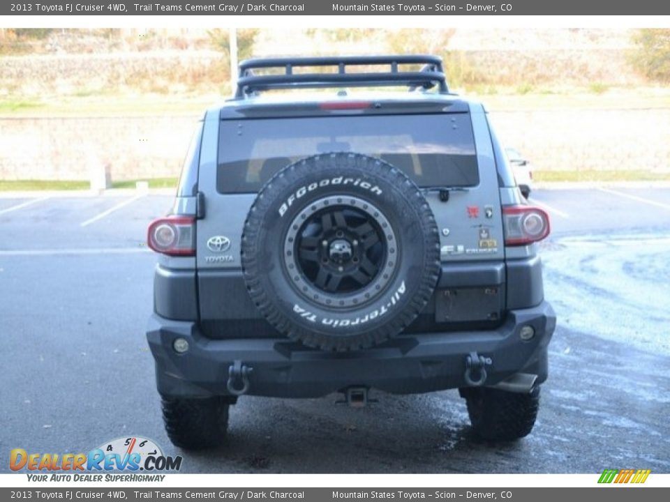 2013 Toyota FJ Cruiser 4WD Trail Teams Cement Gray / Dark Charcoal Photo #5