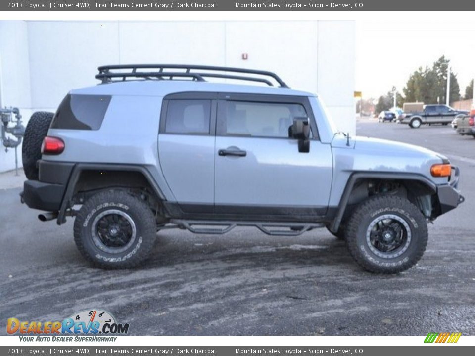 2013 Toyota FJ Cruiser 4WD Trail Teams Cement Gray / Dark Charcoal Photo #7