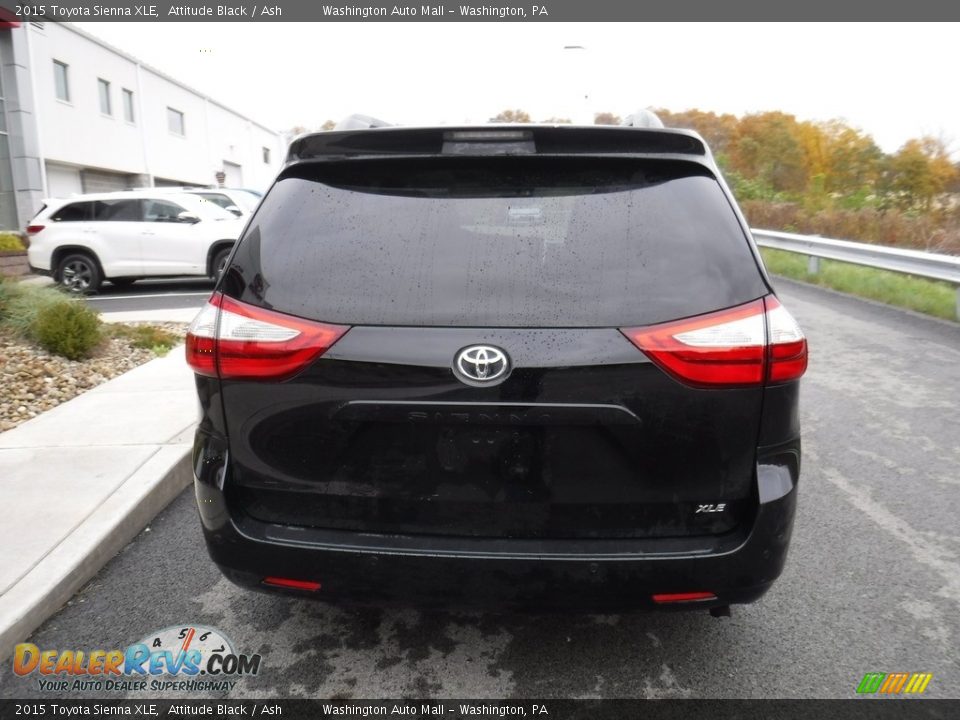 2015 Toyota Sienna XLE Attitude Black / Ash Photo #7