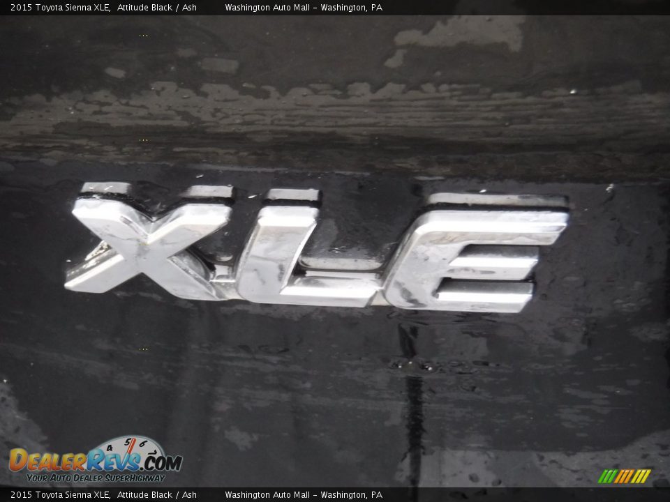 2015 Toyota Sienna XLE Attitude Black / Ash Photo #9