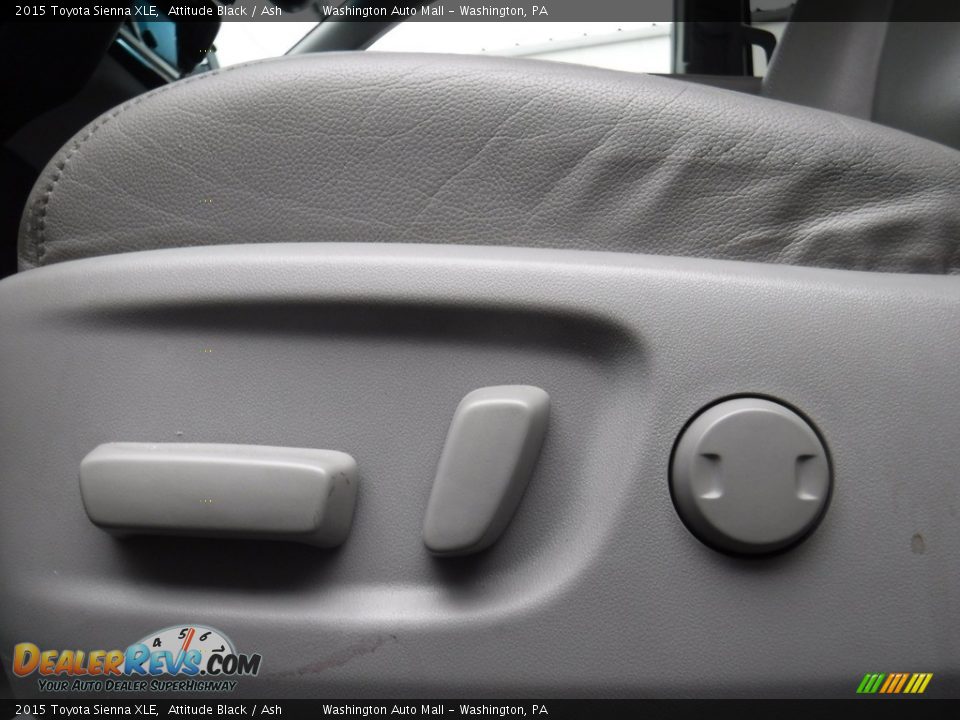 2015 Toyota Sienna XLE Attitude Black / Ash Photo #14