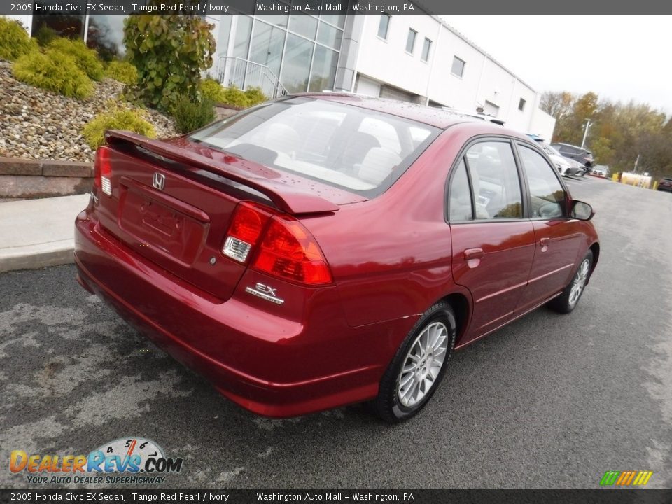 2005 Honda Civic EX Sedan Tango Red Pearl / Ivory Photo #9