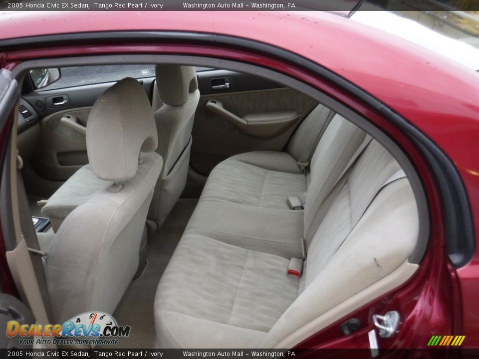 2005 Honda Civic EX Sedan Tango Red Pearl / Ivory Photo #21