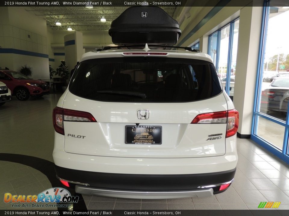 2019 Honda Pilot Touring AWD White Diamond Pearl / Black Photo #5