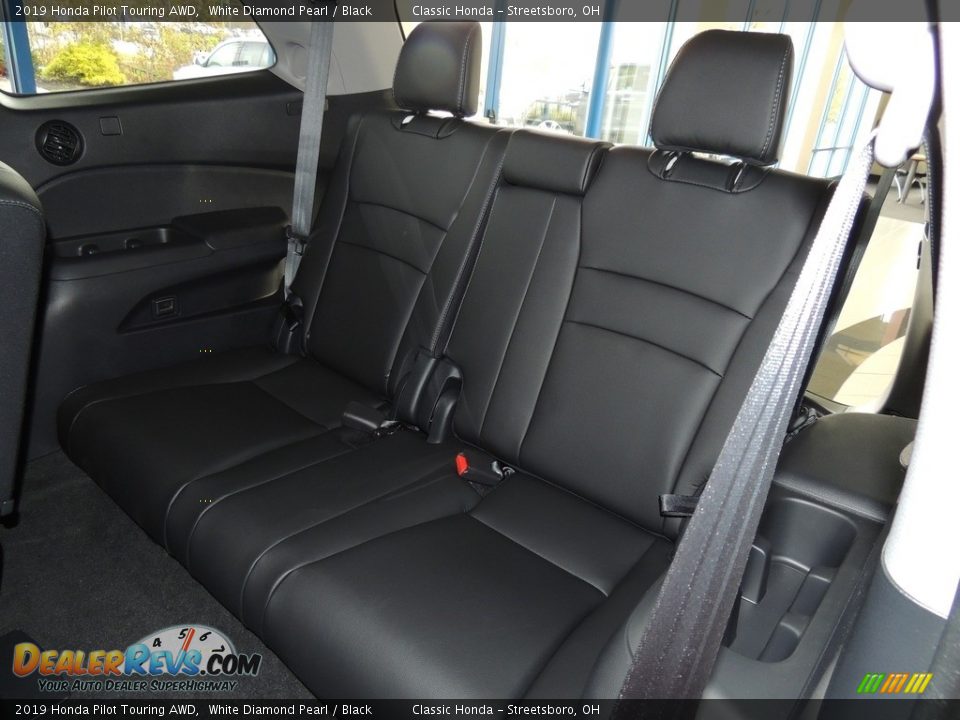 2019 Honda Pilot Touring AWD White Diamond Pearl / Black Photo #13