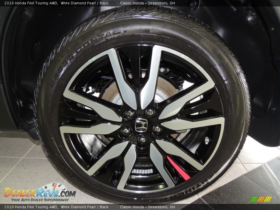 2019 Honda Pilot Touring AWD White Diamond Pearl / Black Photo #16
