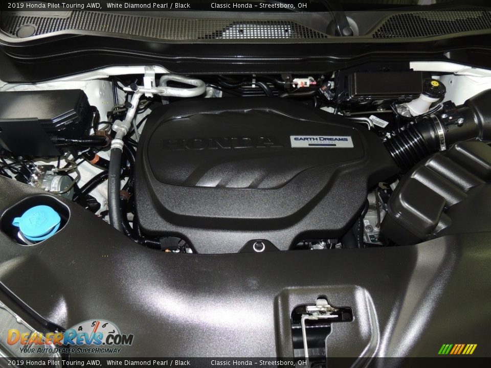 2019 Honda Pilot Touring AWD White Diamond Pearl / Black Photo #20