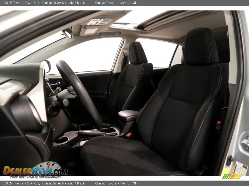 2015 Toyota RAV4 XLE Classic Silver Metallic / Black Photo #5