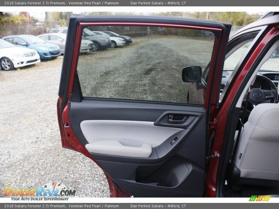 2018 Subaru Forester 2.5i Premium Venetian Red Pearl / Platinum Photo #18