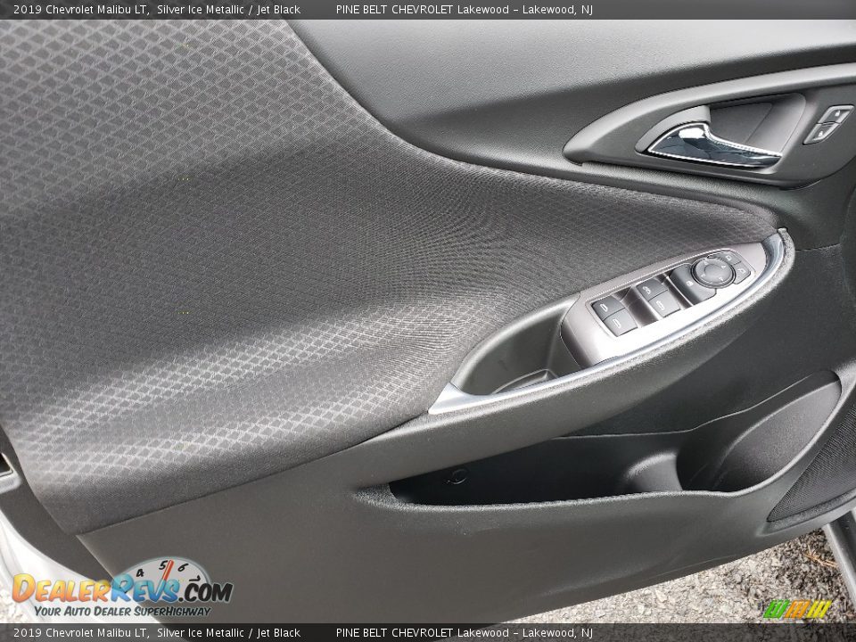 Door Panel of 2019 Chevrolet Malibu LT Photo #8