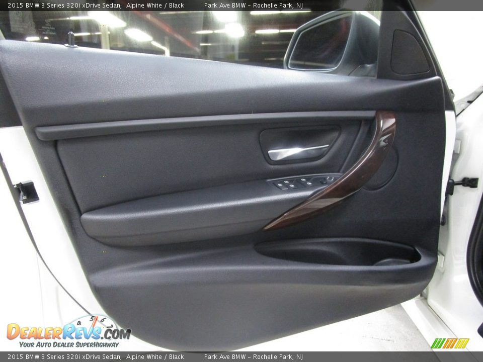 2015 BMW 3 Series 320i xDrive Sedan Alpine White / Black Photo #7