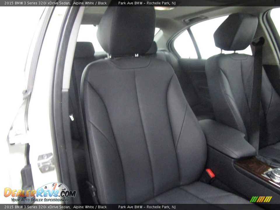 2015 BMW 3 Series 320i xDrive Sedan Alpine White / Black Photo #14
