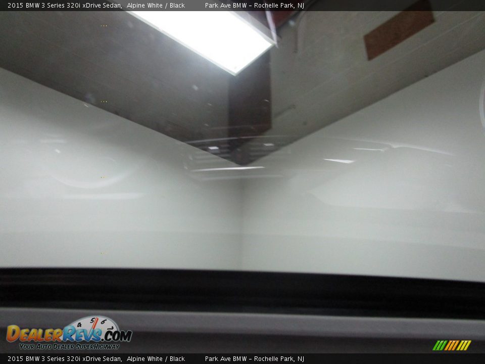 2015 BMW 3 Series 320i xDrive Sedan Alpine White / Black Photo #21