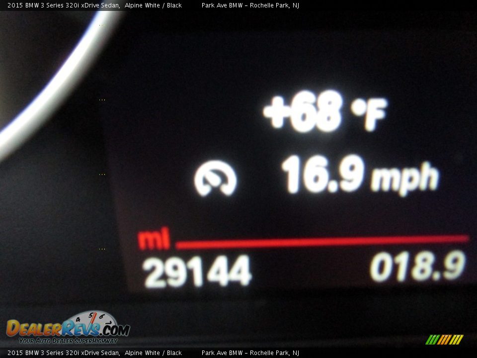 2015 BMW 3 Series 320i xDrive Sedan Alpine White / Black Photo #24