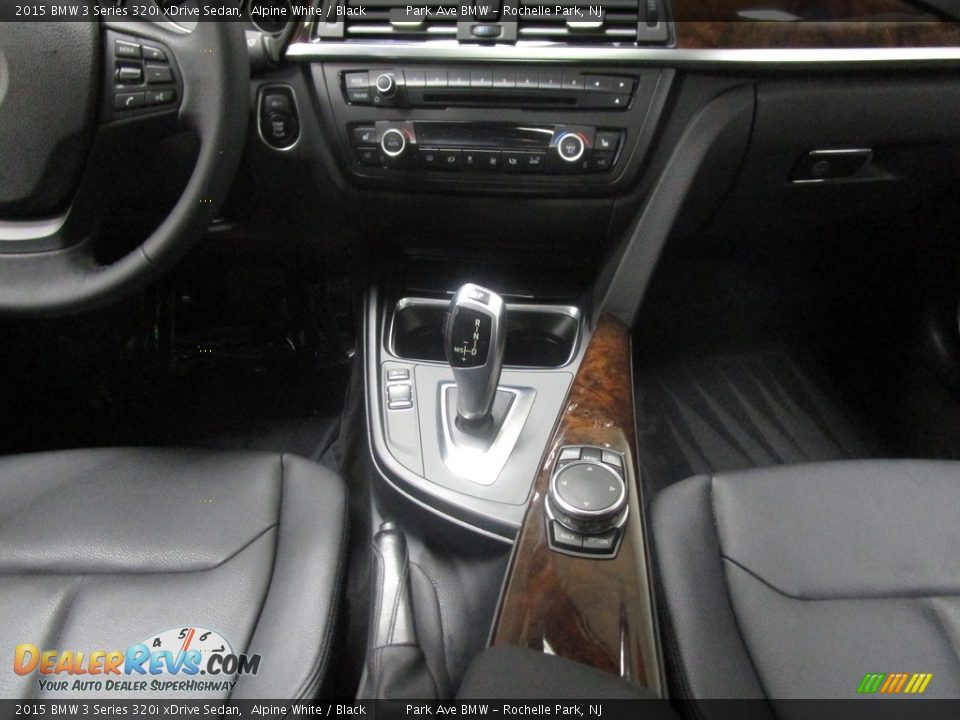 2015 BMW 3 Series 320i xDrive Sedan Alpine White / Black Photo #27
