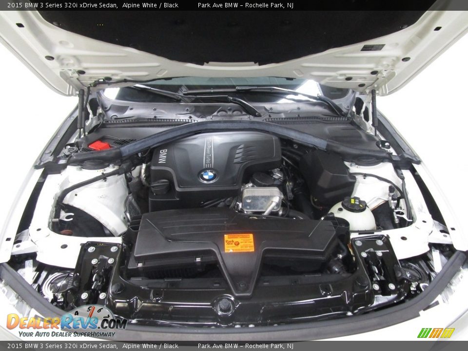2015 BMW 3 Series 320i xDrive Sedan Alpine White / Black Photo #29