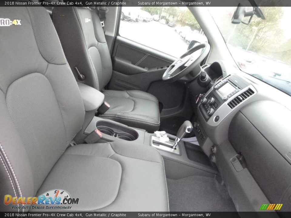 2018 Nissan Frontier Pro-4X Crew Cab 4x4 Gun Metallic / Graphite Photo #10