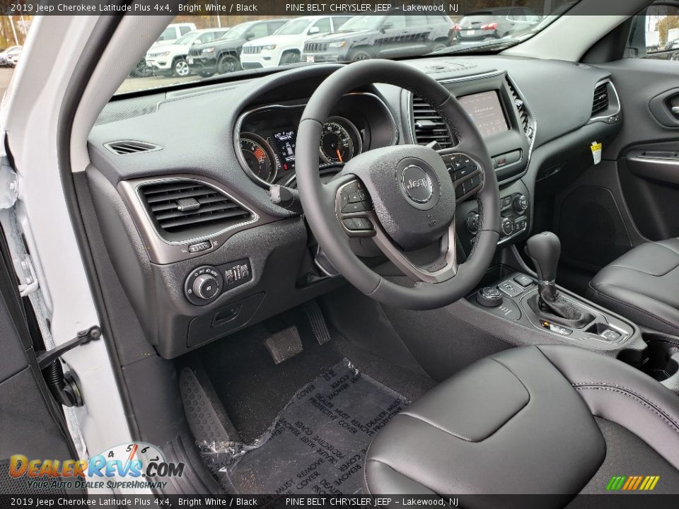 2019 Jeep Cherokee Latitude Plus 4x4 Bright White / Black Photo #7