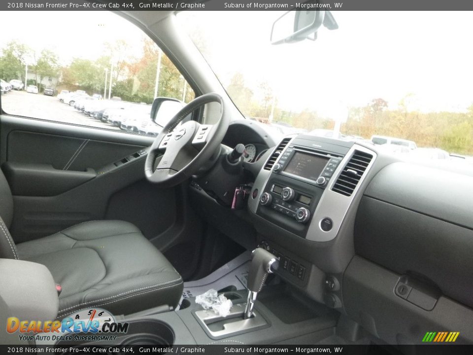 2018 Nissan Frontier Pro-4X Crew Cab 4x4 Gun Metallic / Graphite Photo #11