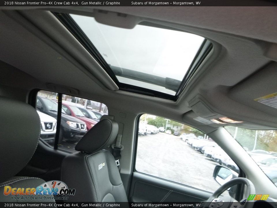 2018 Nissan Frontier Pro-4X Crew Cab 4x4 Gun Metallic / Graphite Photo #12