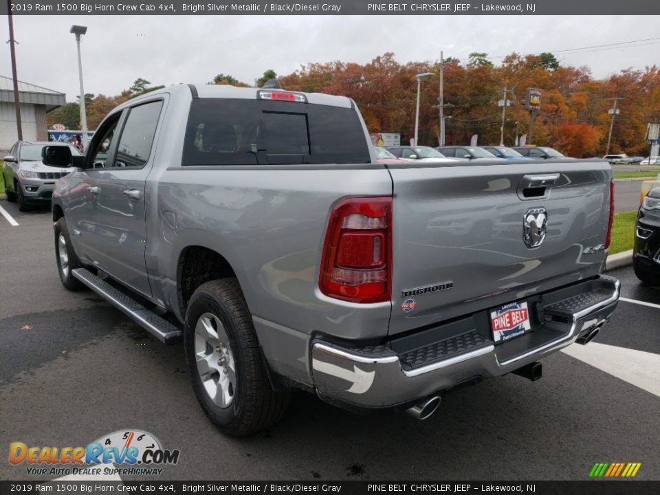 2019 Ram 1500 Big Horn Crew Cab 4x4 Bright Silver Metallic / Black/Diesel Gray Photo #4