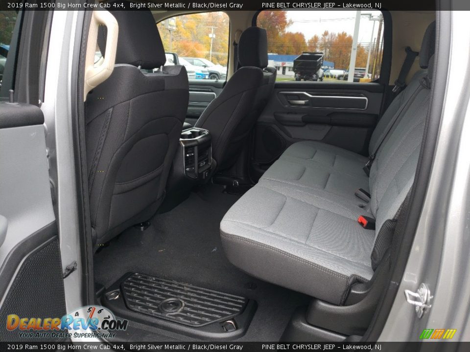 2019 Ram 1500 Big Horn Crew Cab 4x4 Bright Silver Metallic / Black/Diesel Gray Photo #6