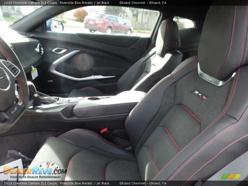 Front Seat of 2019 Chevrolet Camaro ZL1 Coupe Photo #17